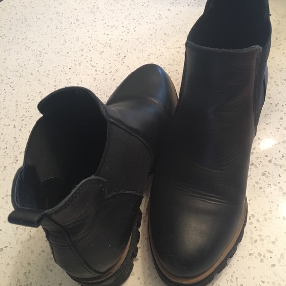 Ateliers womens leather boots - Picture 2 of 3